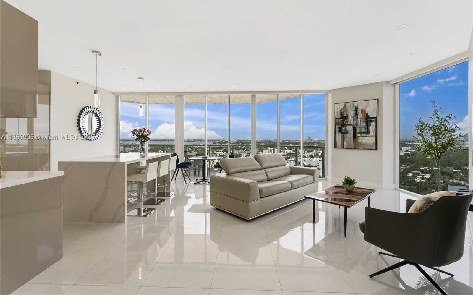 Small Image of 7330 OCEAN TER #2404, Miami Beach Number 4