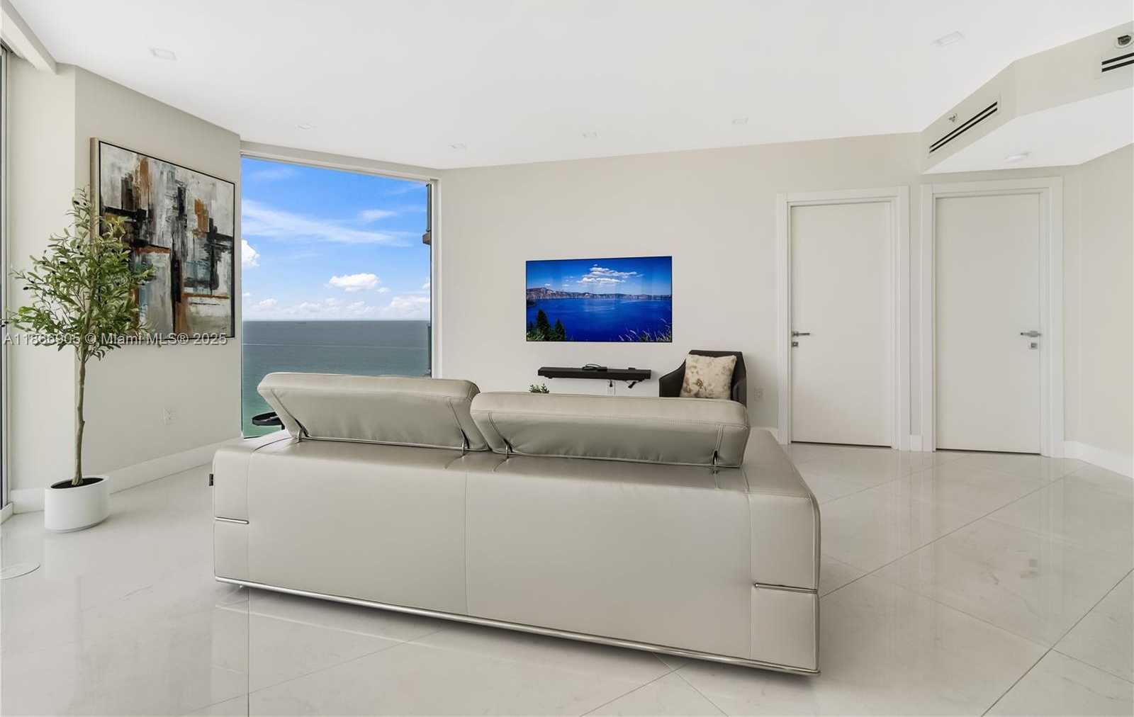 Small Image of 7330 OCEAN TER #2404, Miami Beach Number 8