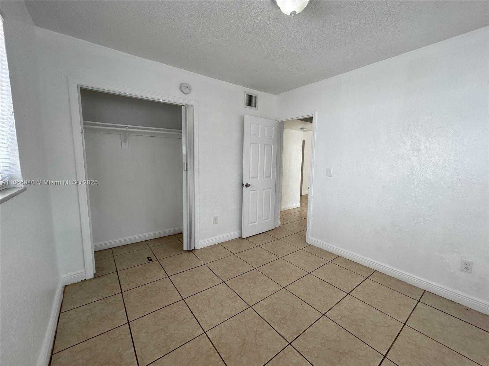 Small Image of 8287 NORTH EAST MIAMI CT #101, Miami Number 13