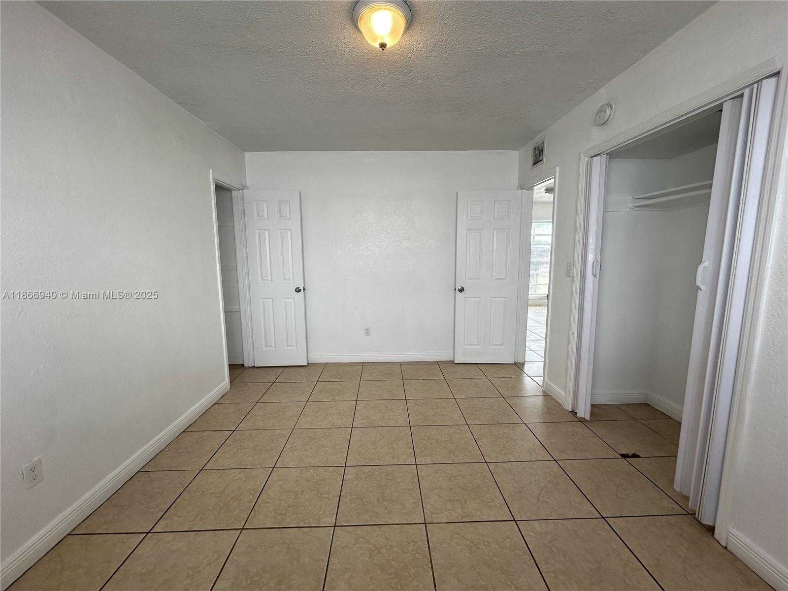 Small Image of 8287 NORTH EAST MIAMI CT #101, Miami Number 7