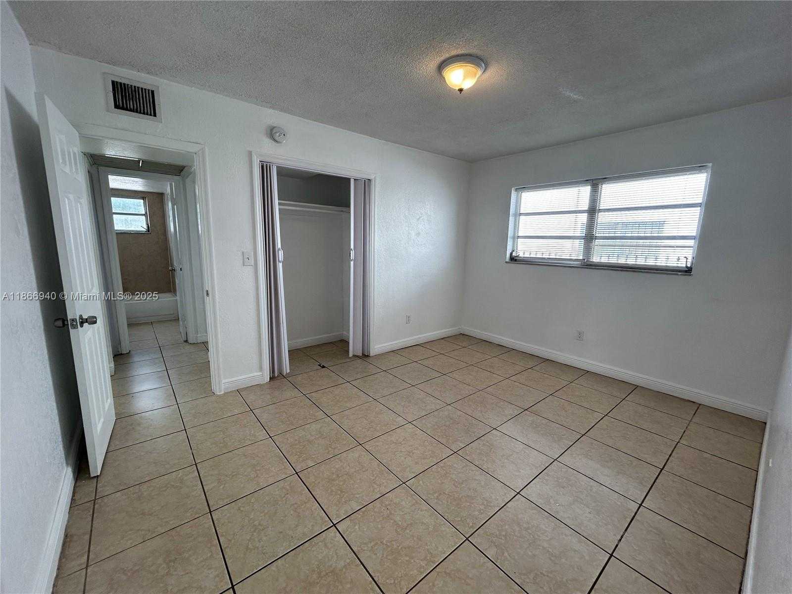 Small Image of 8287 NORTH EAST MIAMI CT #101, Miami Number 8