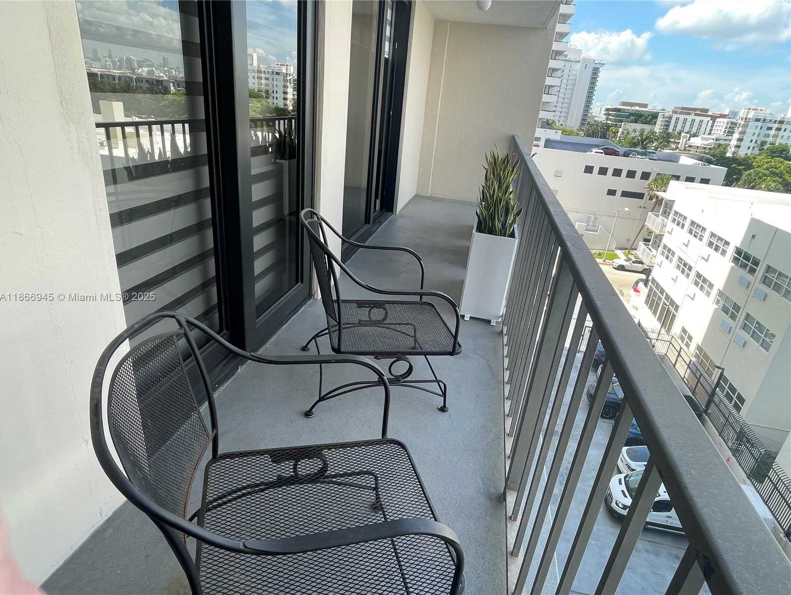 Small Image of 2625 COLLINS AVE #609, Miami Beach Number 32