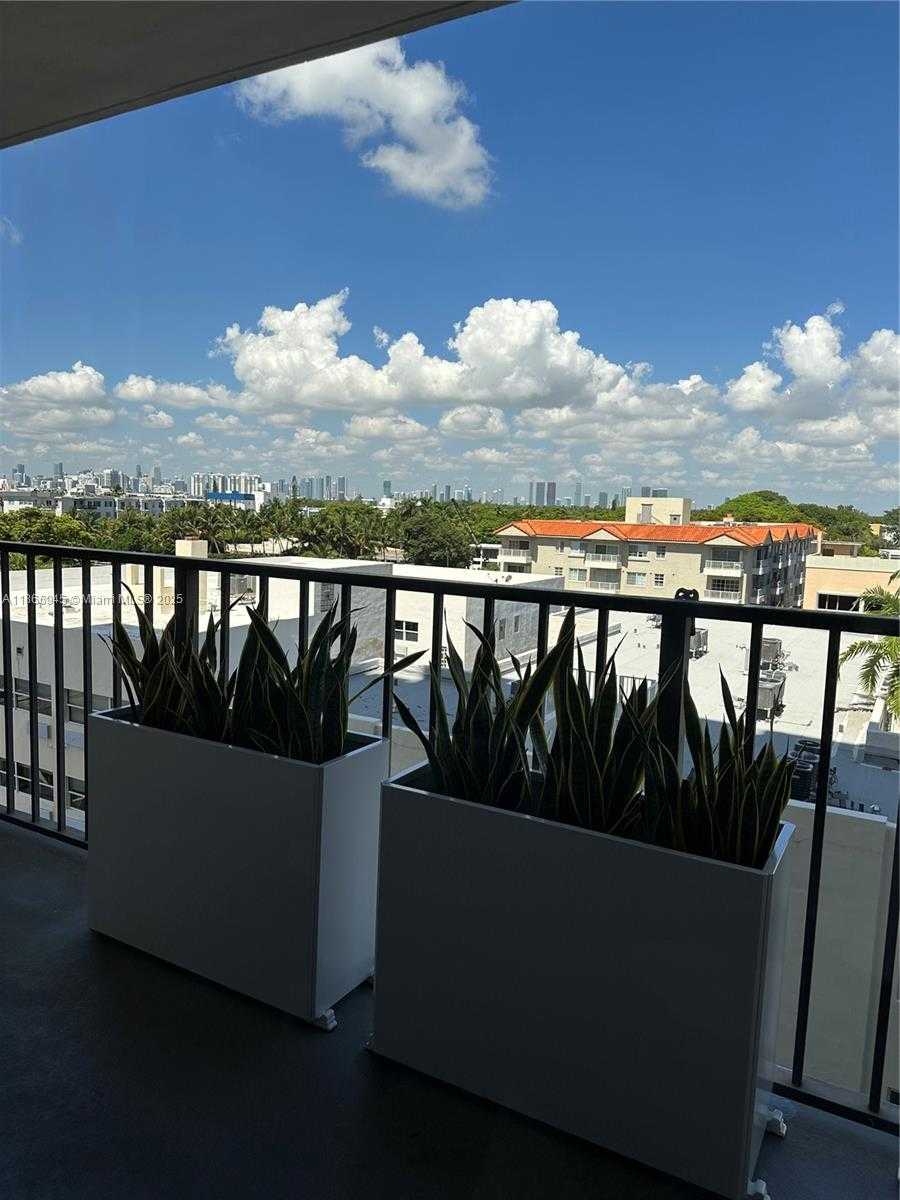 Small Image of 2625 COLLINS AVE #609, Miami Beach Number 34