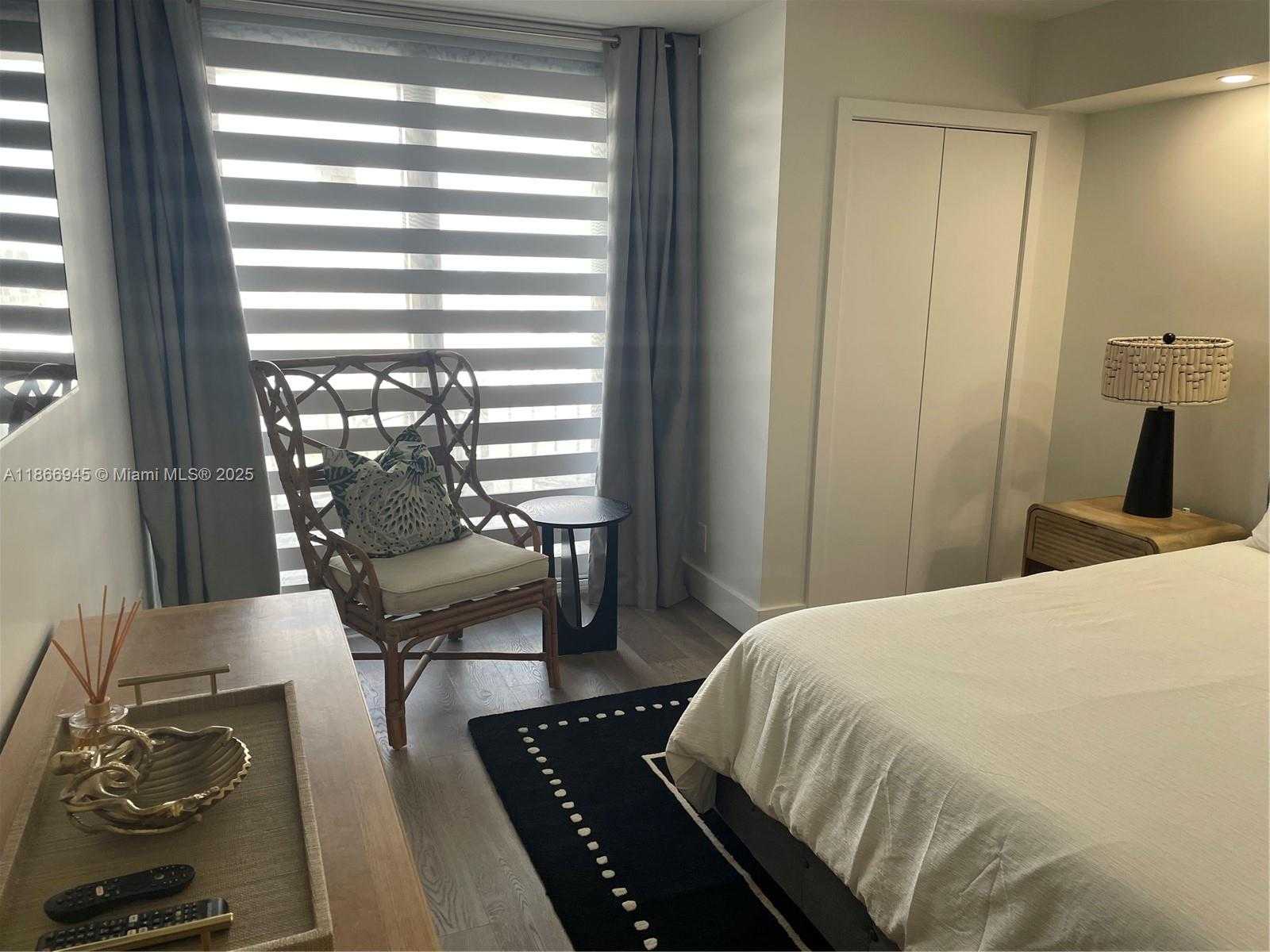 Small Image of 2625 COLLINS AVE #609, Miami Beach Number 36