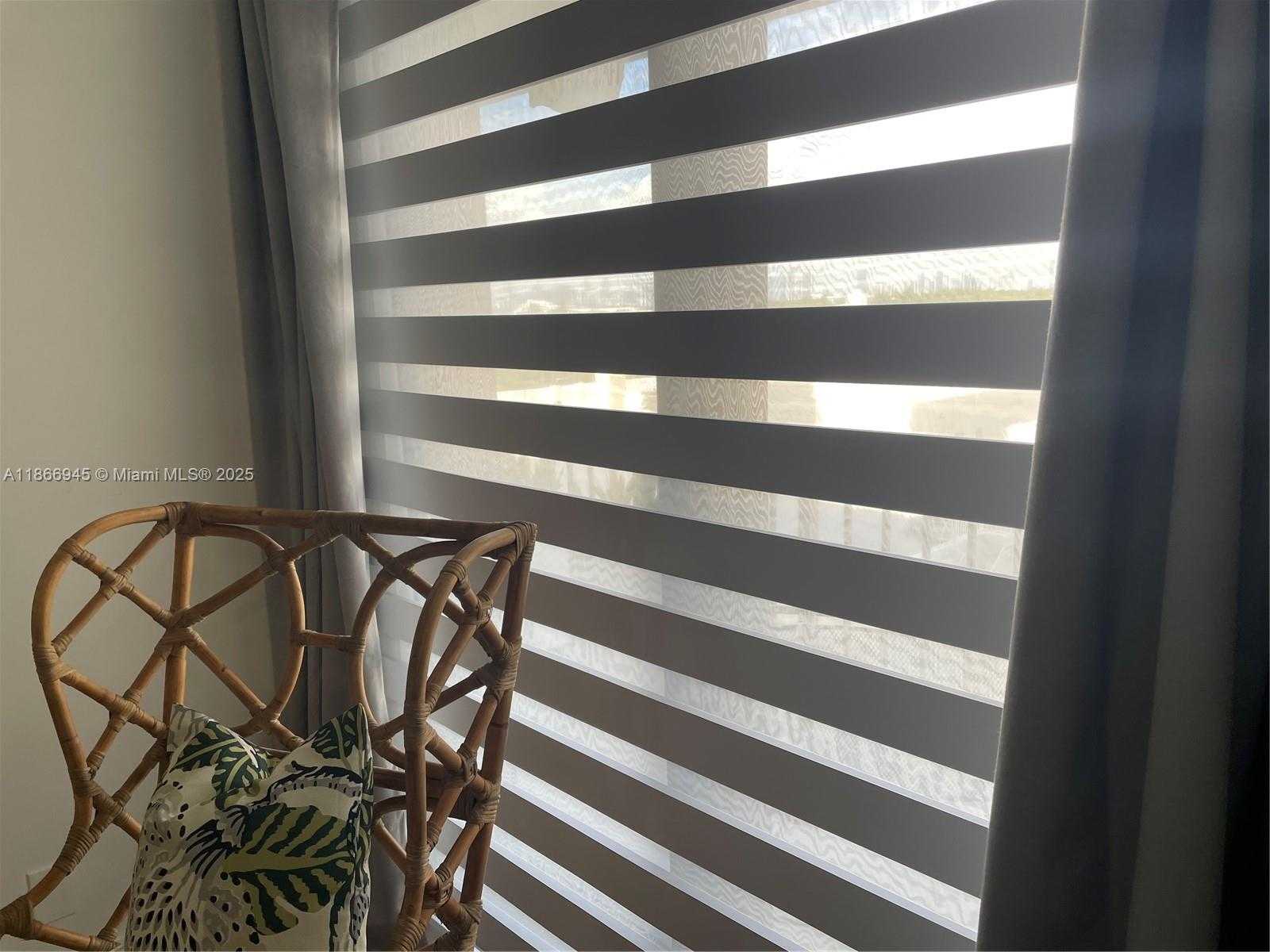 Small Image of 2625 COLLINS AVE #609, Miami Beach Number 37