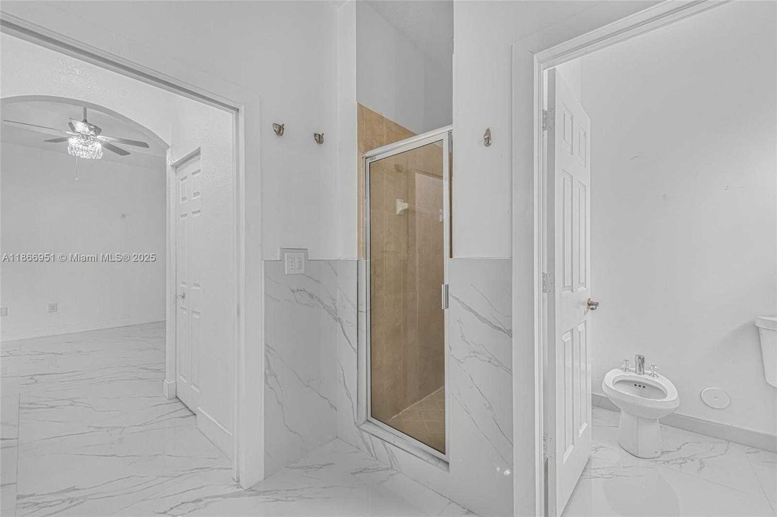 Small Image of 642 SOUTH EAST 37TH PL, Homestead Number 23