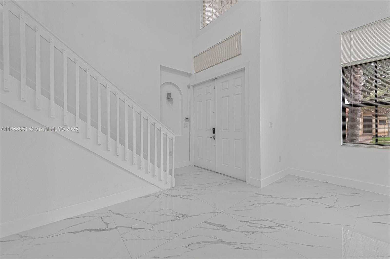 Small Image of 642 SOUTH EAST 37TH PL, Homestead Number 4