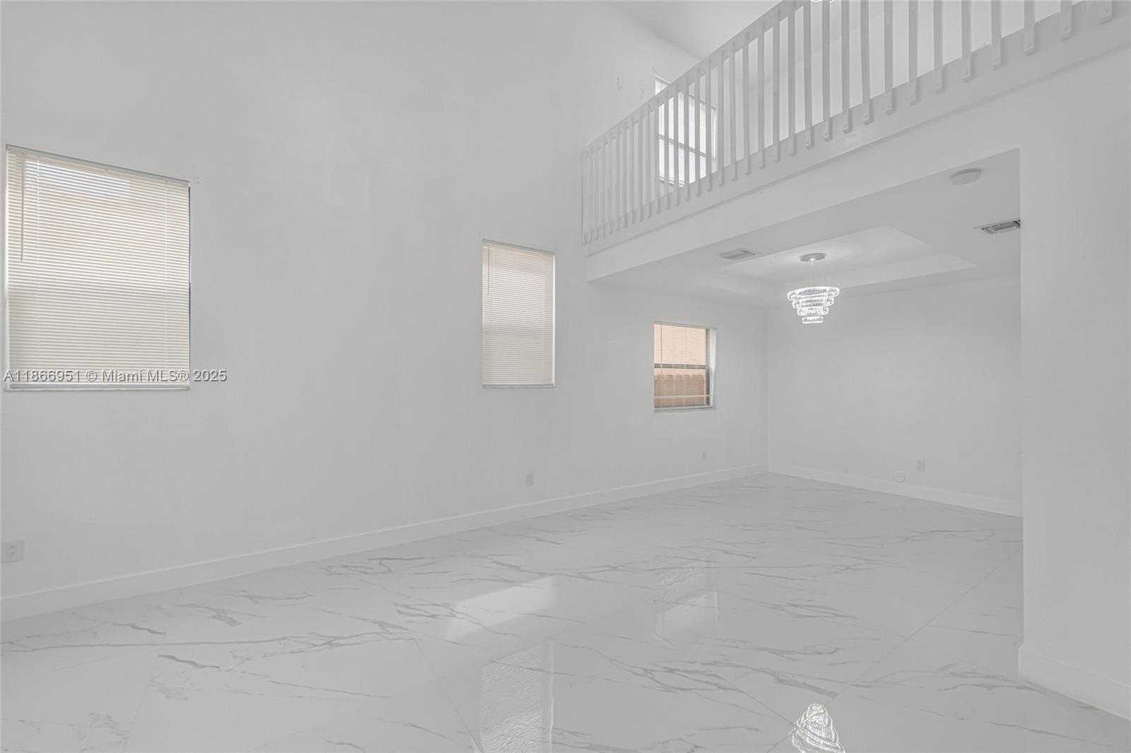 Small Image of 642 SOUTH EAST 37TH PL, Homestead Number 5