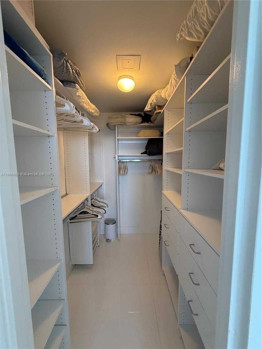 Small Image of 10275 COLLINS AVE #619, Bal Harbour Number 10