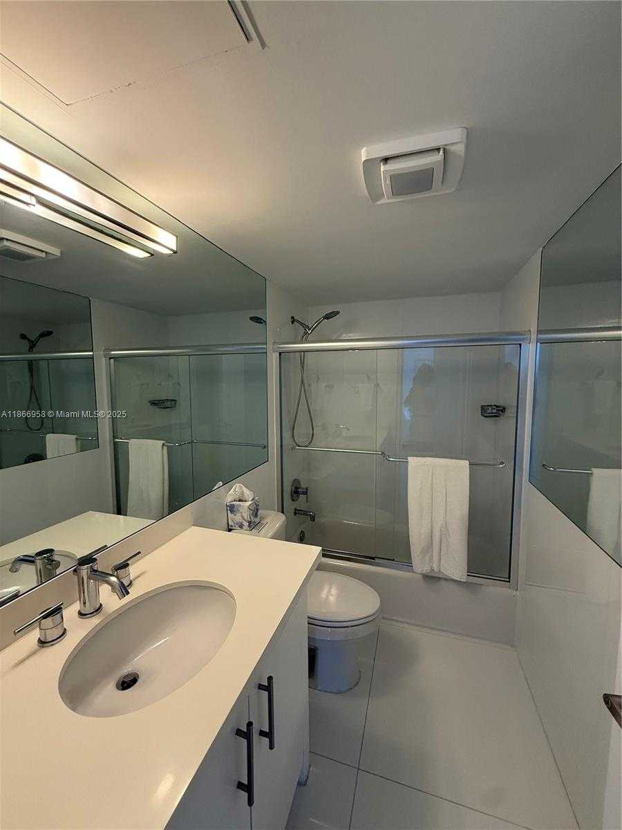 Small Image of 10275 COLLINS AVE #619, Bal Harbour Number 12
