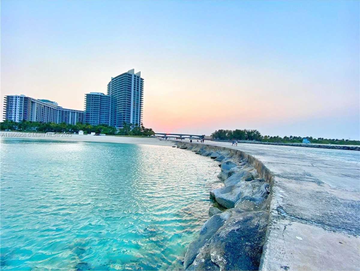 Small Image of 10275 COLLINS AVE #619, Bal Harbour Number 13