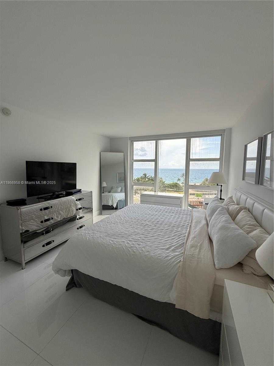 Small Image of 10275 COLLINS AVE #619, Bal Harbour Number 9