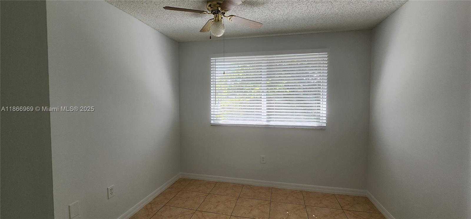 Small Image of 8545 SOUTH WEST 152ND AVE #194, Miami Number 27