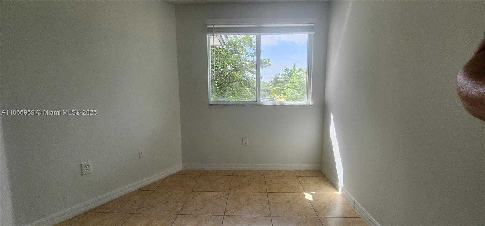 Small Image of 8545 SOUTH WEST 152ND AVE #194, Miami Number 31