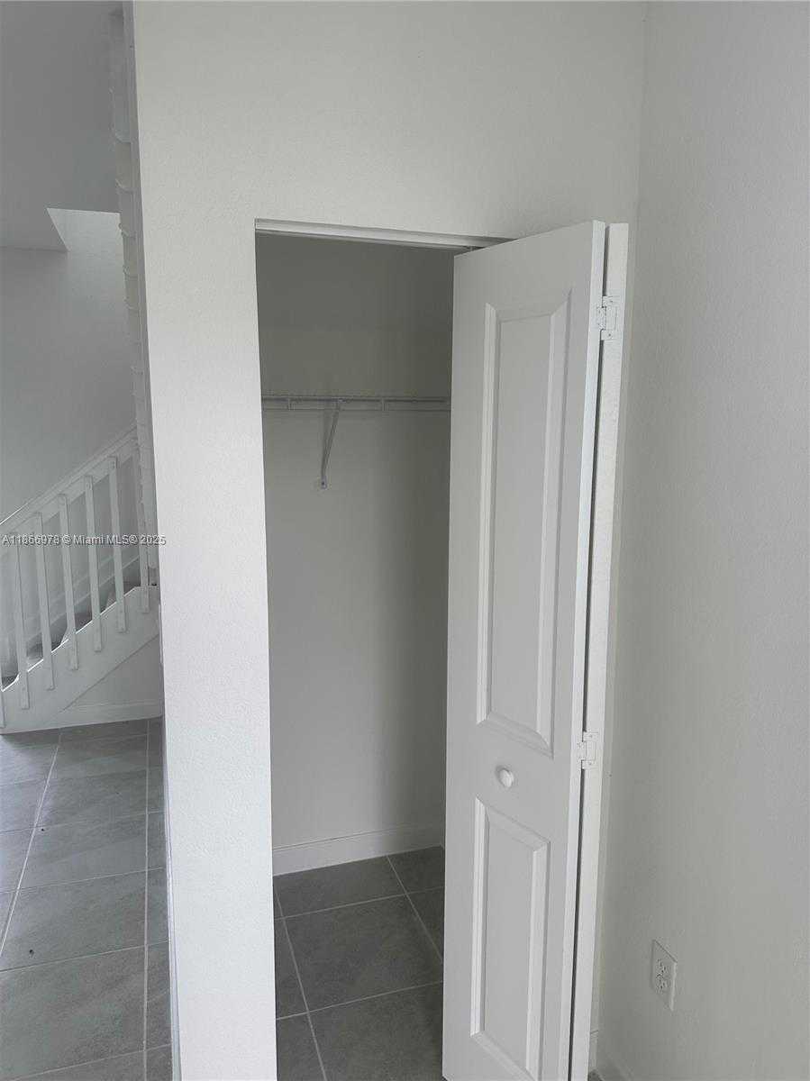 Small Image of 2464 SOUTH EAST 24 AVE #2464, Homestead Number 10