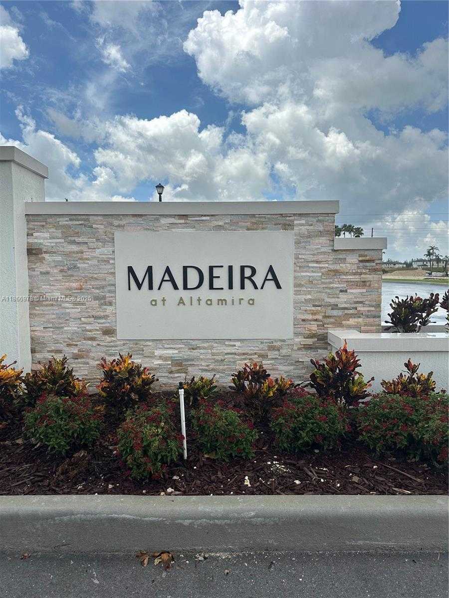 Small Image of 2464 SOUTH EAST 24 AVE #2464, Homestead Number 3