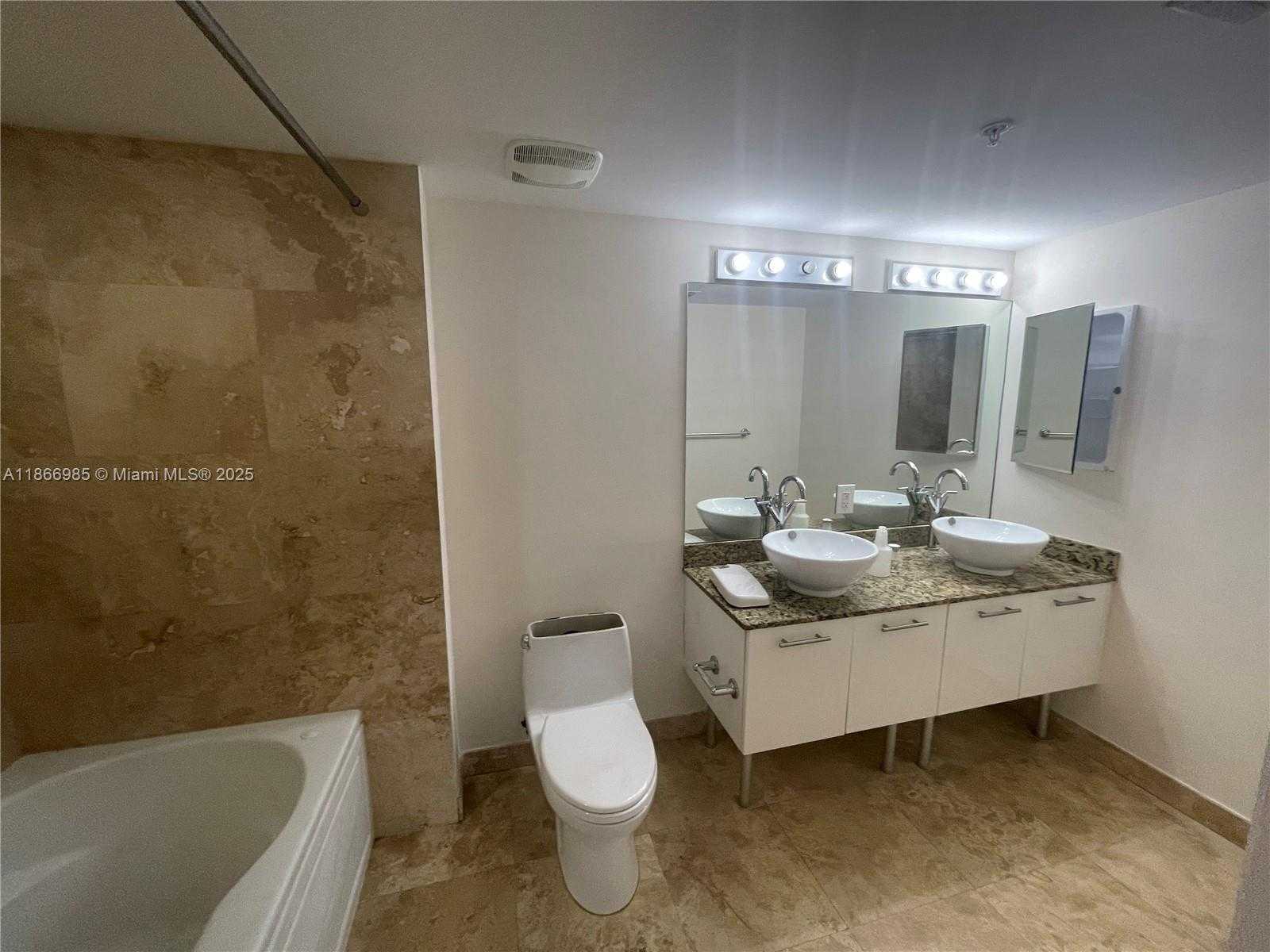 Small Image of 41 SOUTH EAST 5TH ST #1404, Miami Number 10