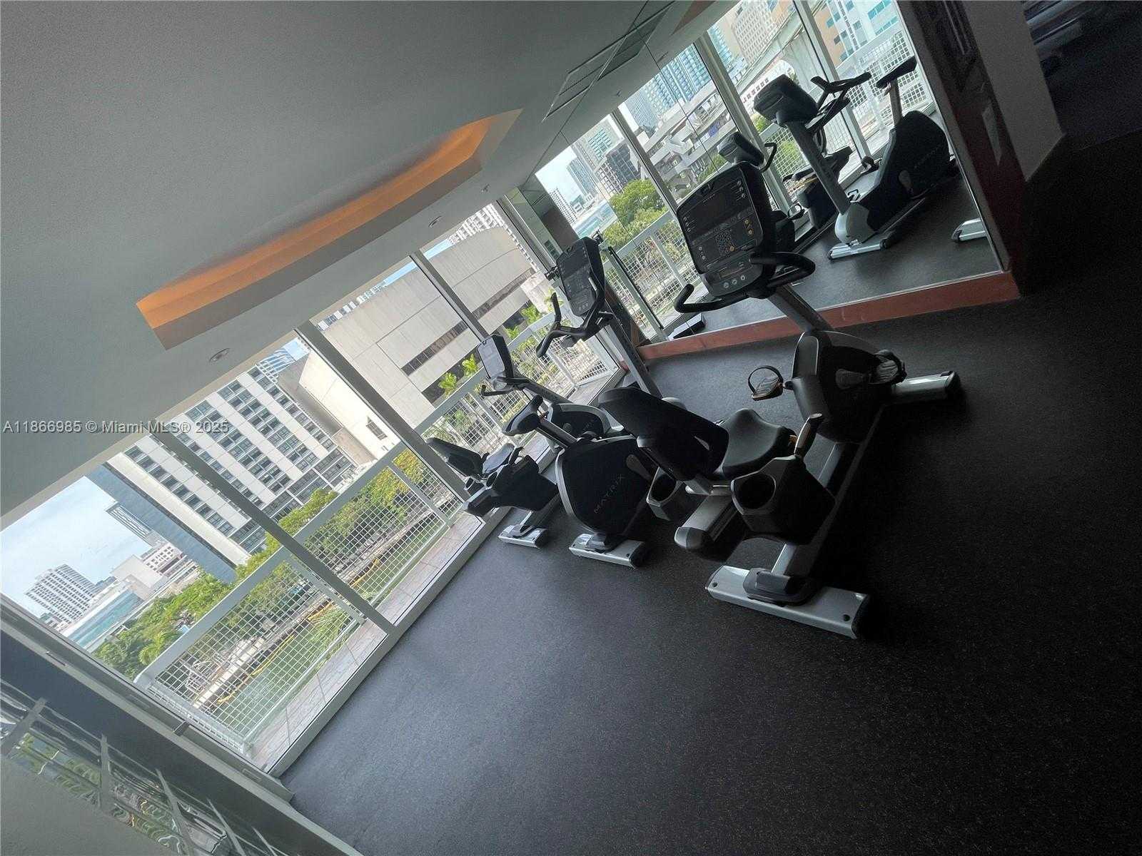 Small Image of 41 SOUTH EAST 5TH ST #1404, Miami Number 22