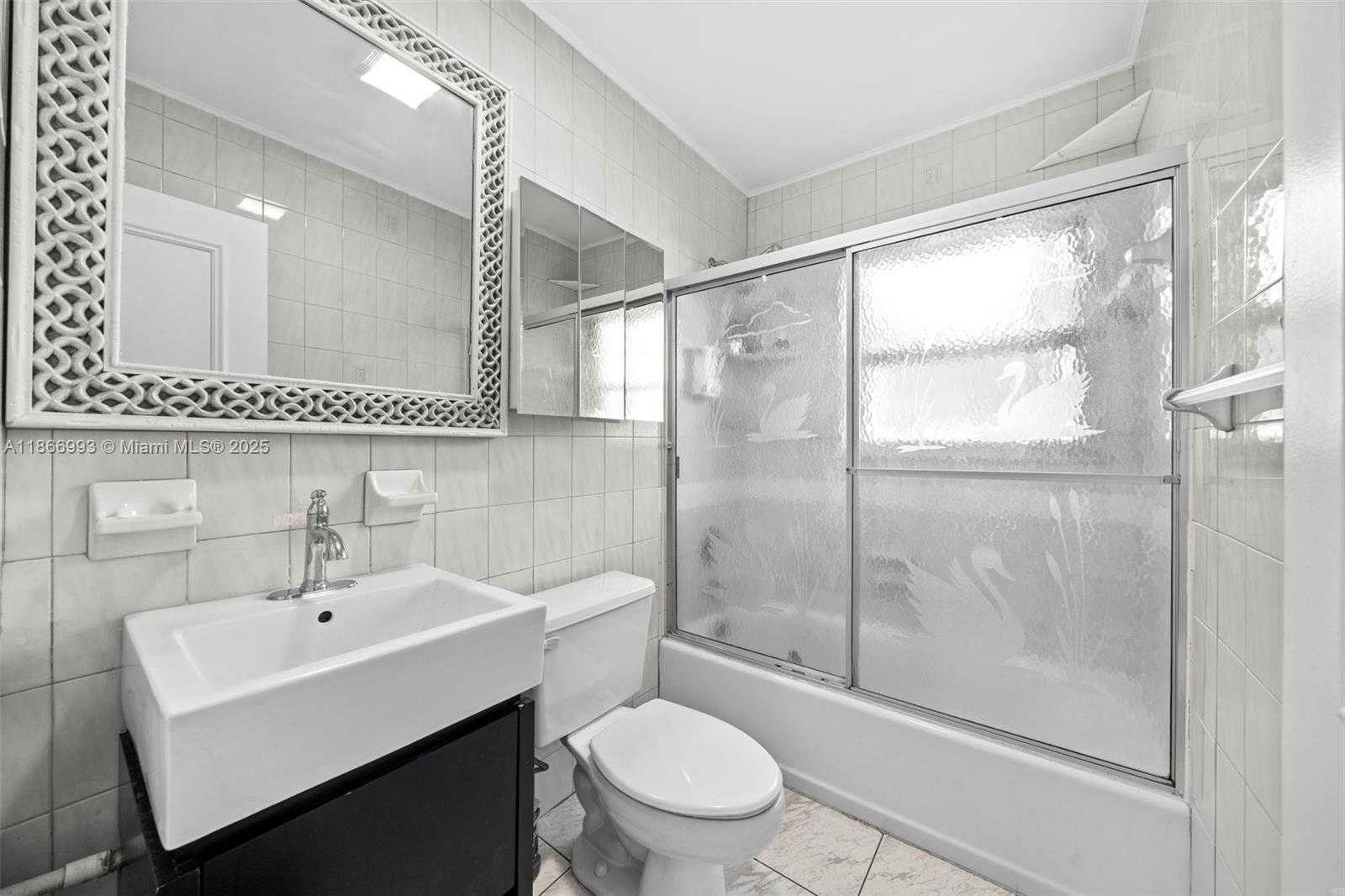 Small Image of 1935 ARTHUR ST, Hollywood Number 19