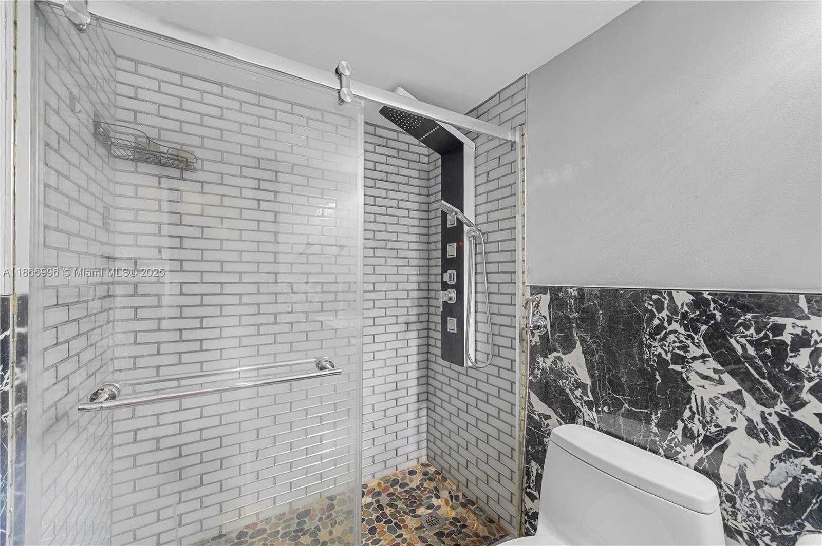 Small Image of 1345 LINCOLN RD #1105, Miami Beach Number 16