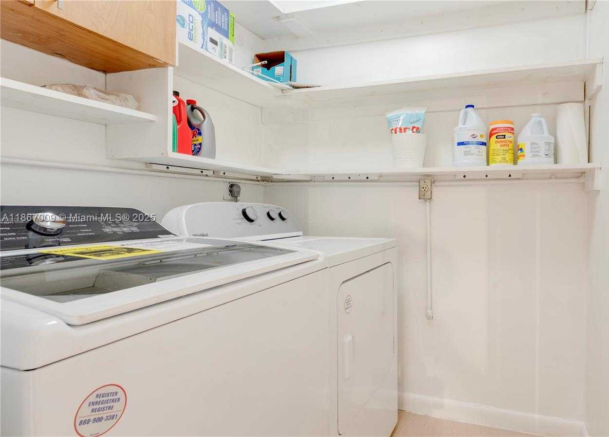 Small Image of 10953 SOUTH WEST 75TH ST, Miami Number 19