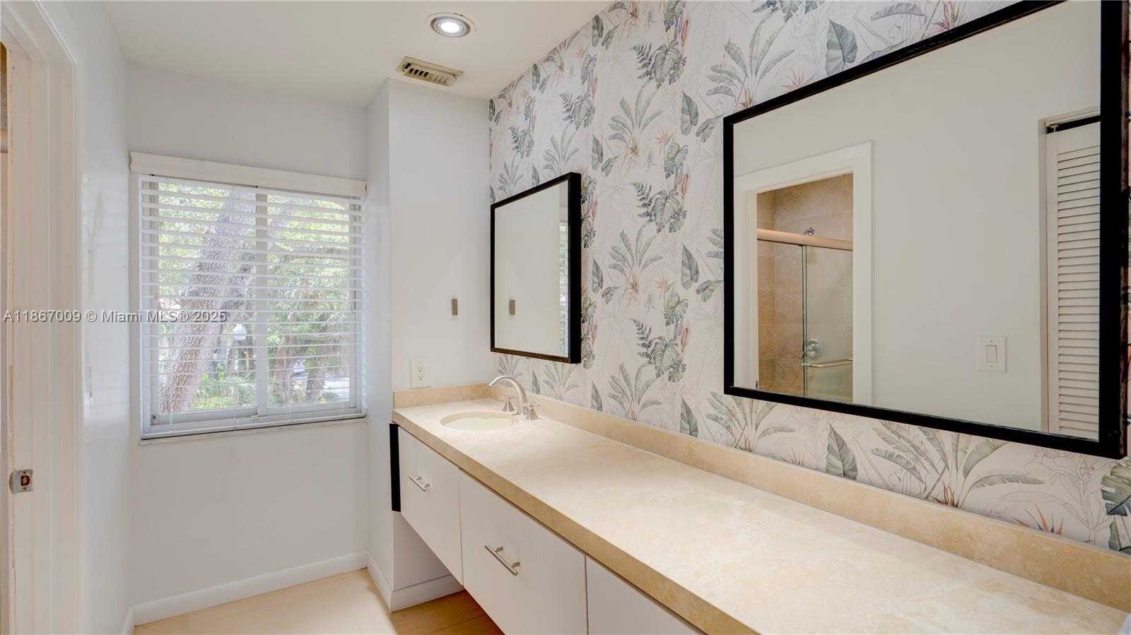 Small Image of 10953 SOUTH WEST 75TH ST, Miami Number 28