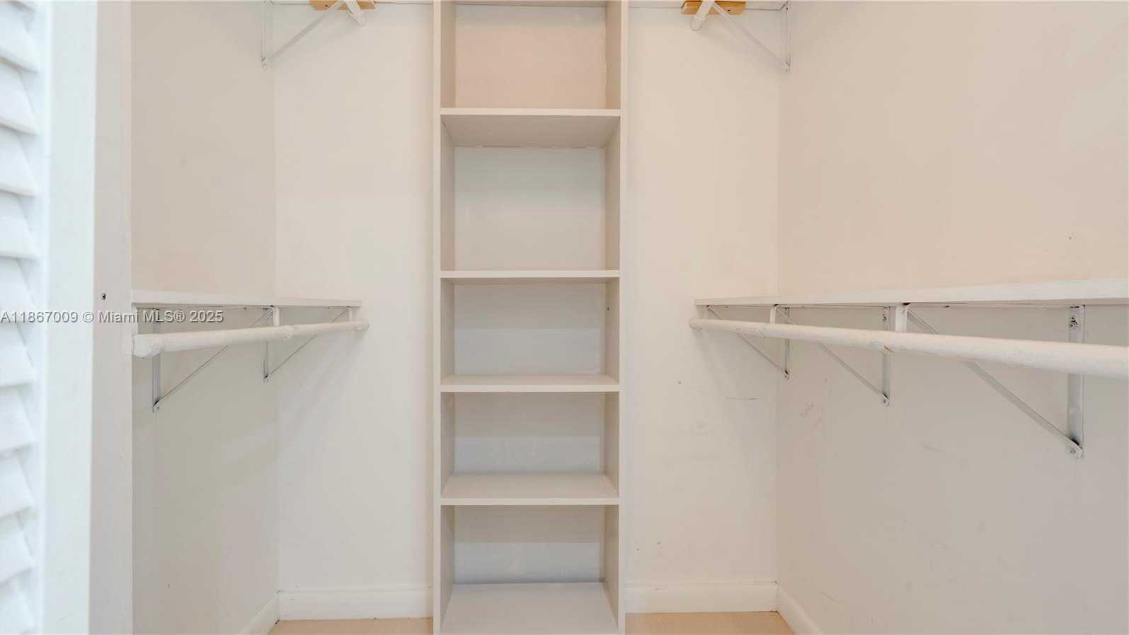 Small Image of 10953 SOUTH WEST 75TH ST, Miami Number 32
