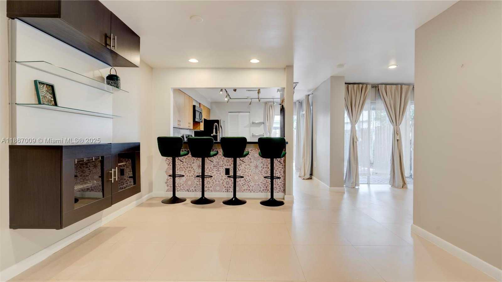 Small Image of 10953 SOUTH WEST 75TH ST, Miami Number 8