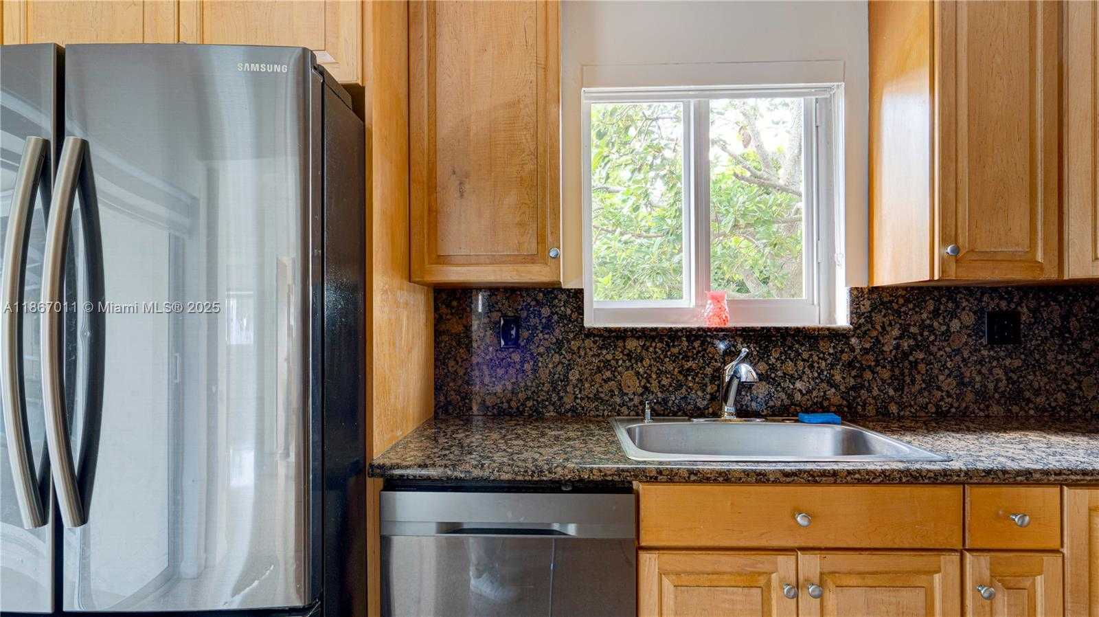 Small Image of 8942 SOUTH WEST 16TH ST, Miami Number 32