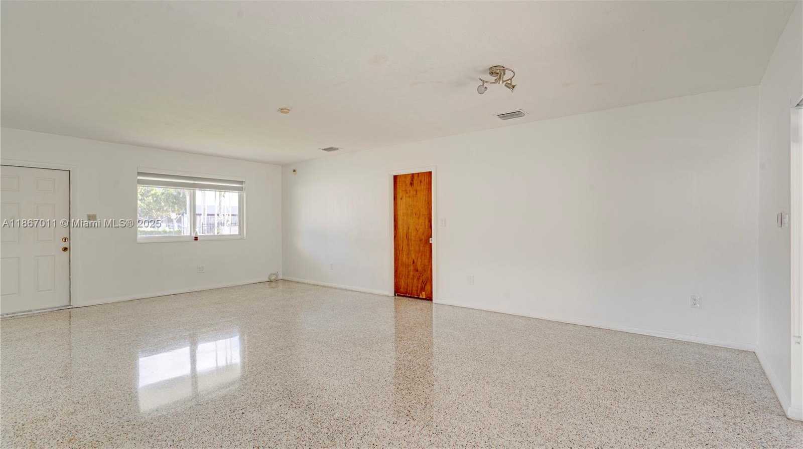 Small Image of 8942 SOUTH WEST 16TH ST, Miami Number 37