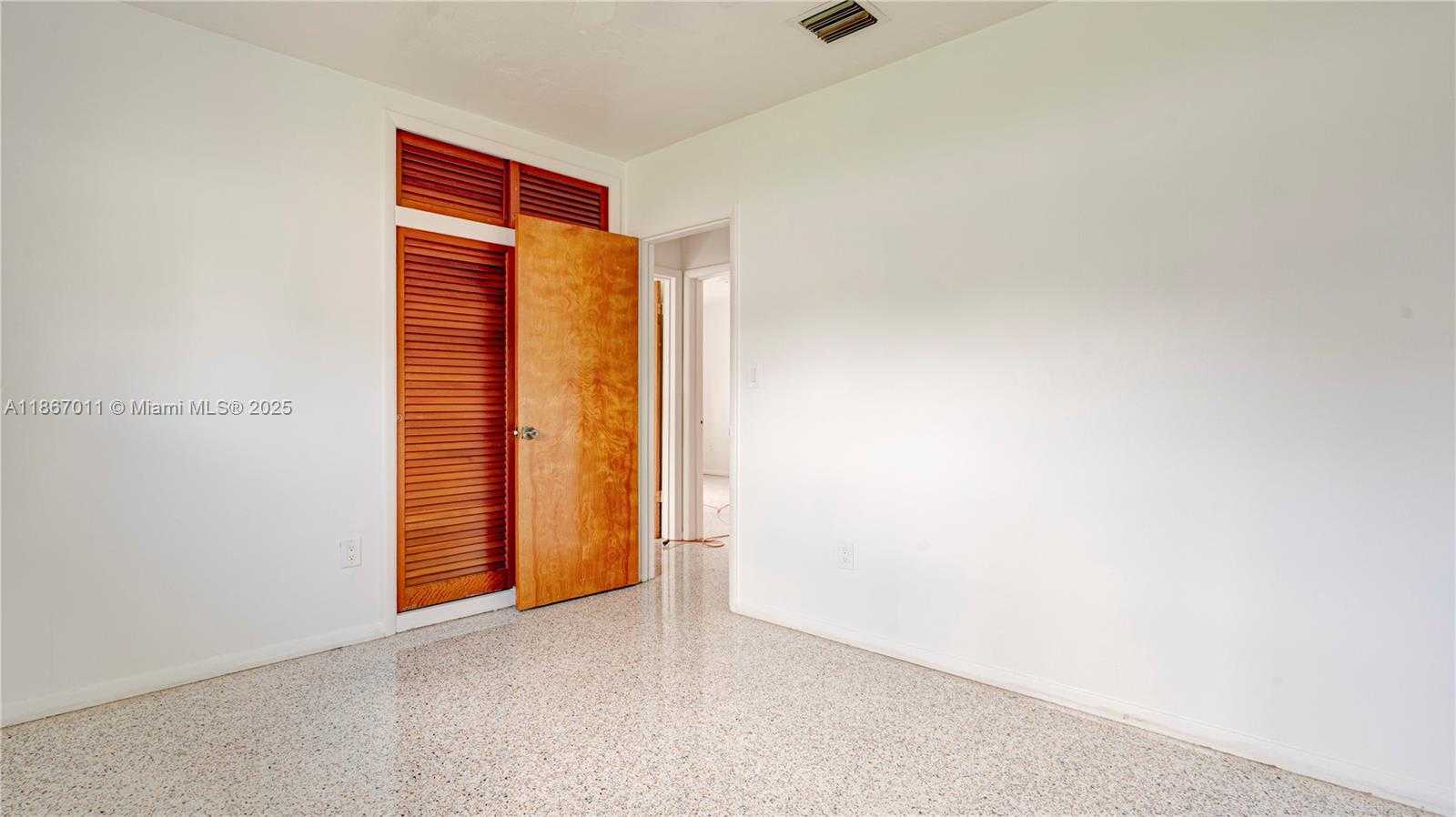 Small Image of 8942 SOUTH WEST 16TH ST, Miami Number 43