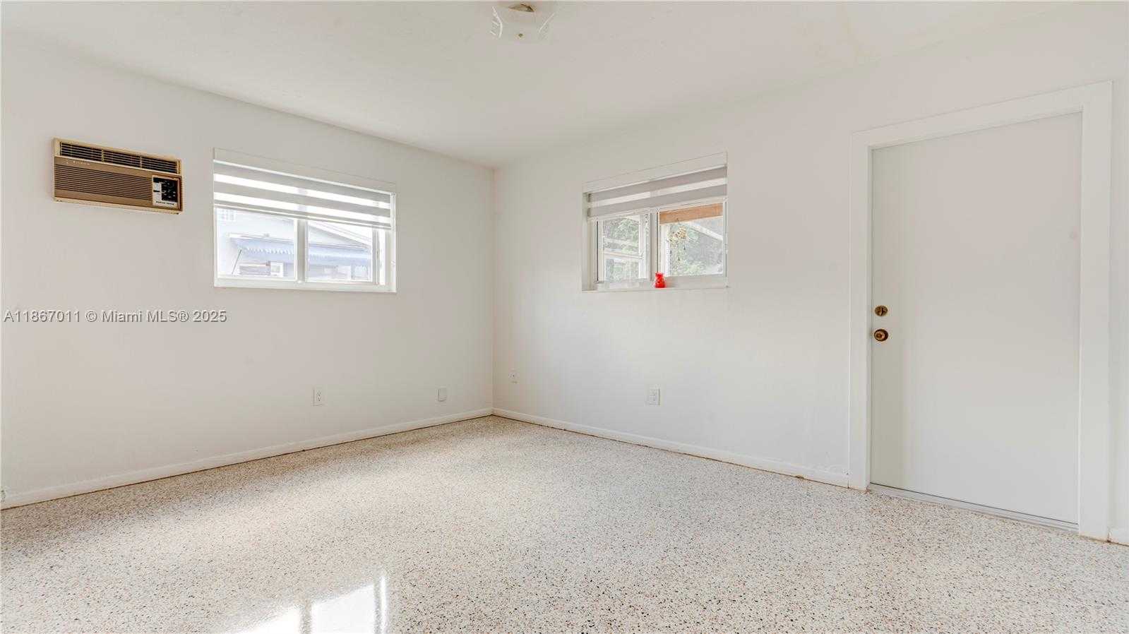 Small Image of 8942 SOUTH WEST 16TH ST, Miami Number 46