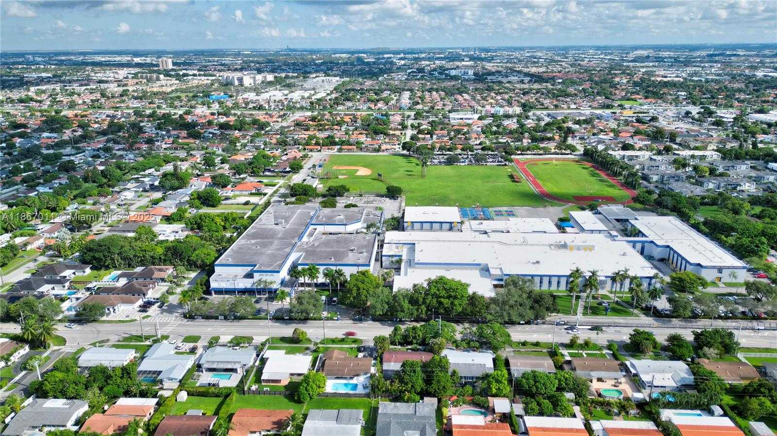 Small Image of 8942 SOUTH WEST 16TH ST, Miami Number 5