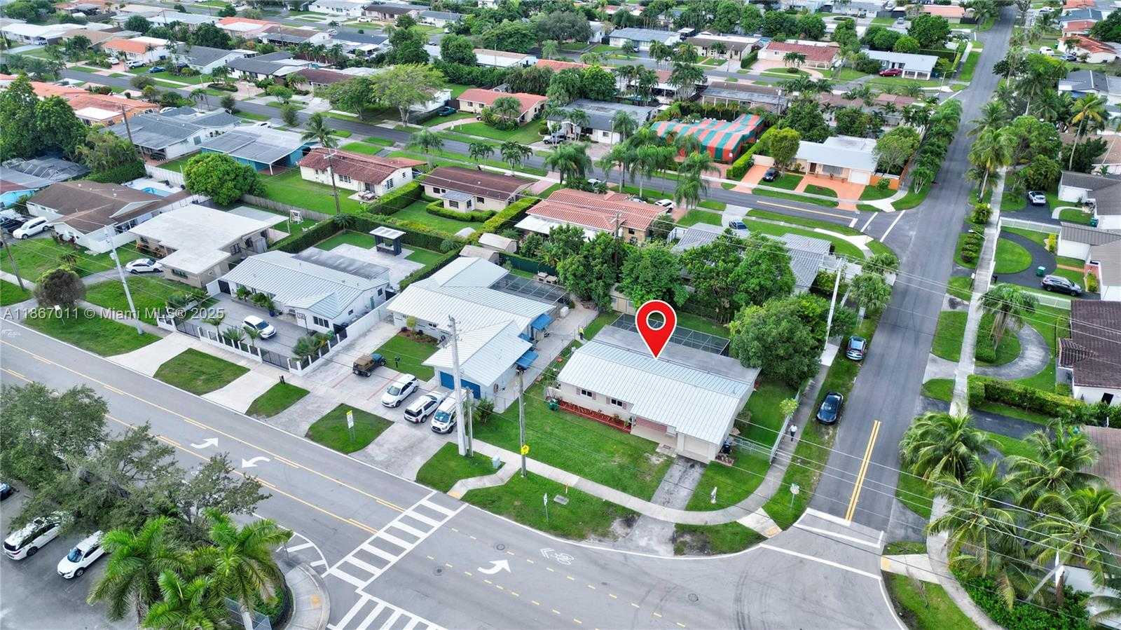 Small Image of 8942 SOUTH WEST 16TH ST, Miami Number 9
