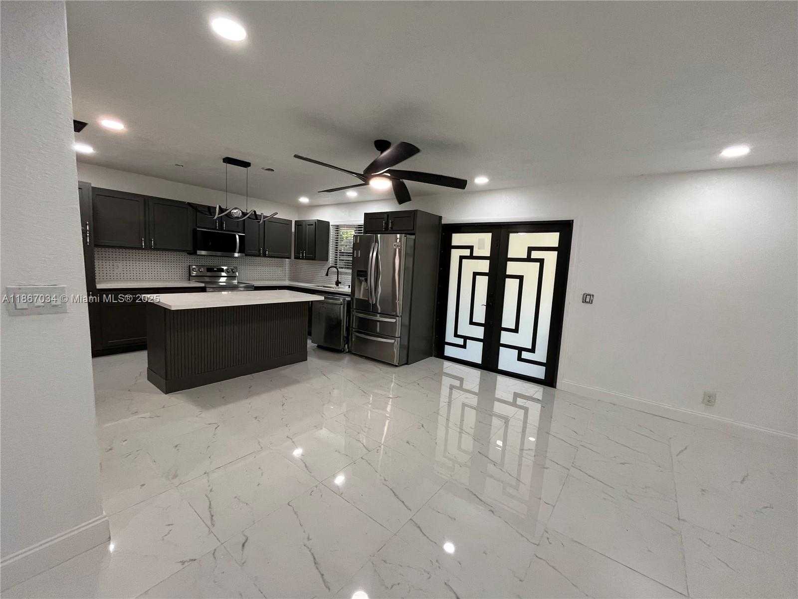 Small Image of 4661 NORTH WEST 4TH ST #1, Plantation Number 6