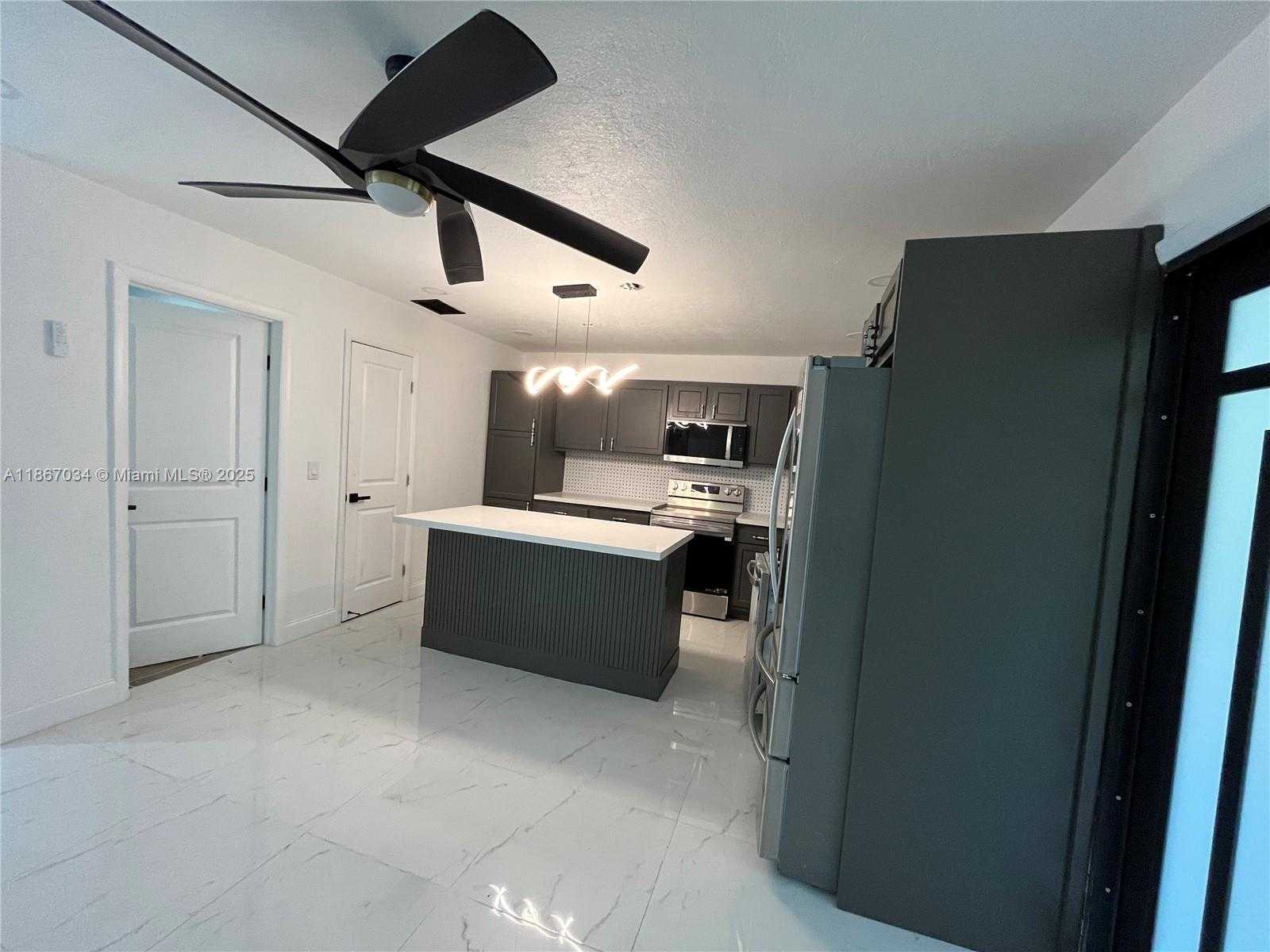 Small Image of 4661 NORTH WEST 4TH ST #1, Plantation Number 8