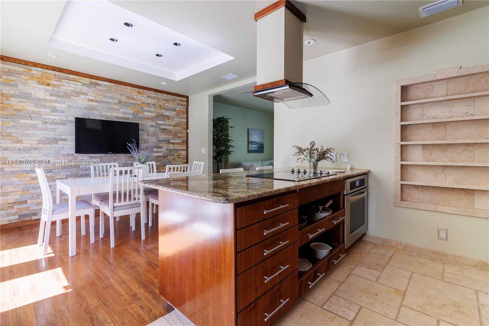 Small Image of 250 NORTH EAST 48TH ST, Miami Number 22