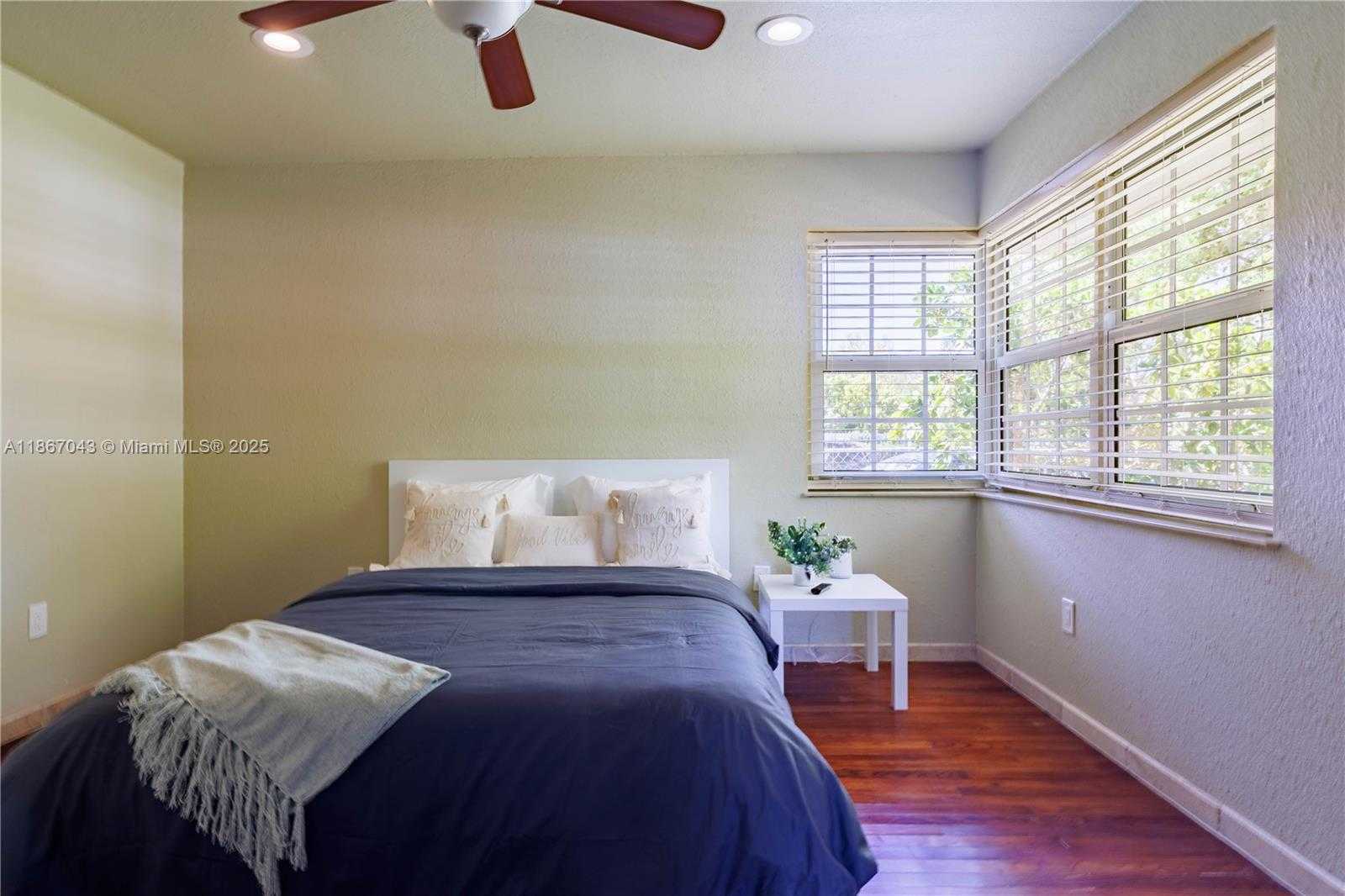 Small Image of 250 NORTH EAST 48TH ST, Miami Number 25