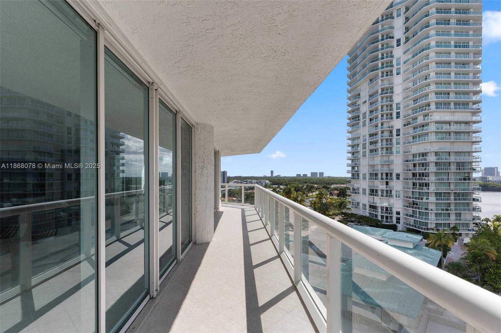 Small Image of 16400 COLLINS AVE #946, Sunny Isles Beach Number 29