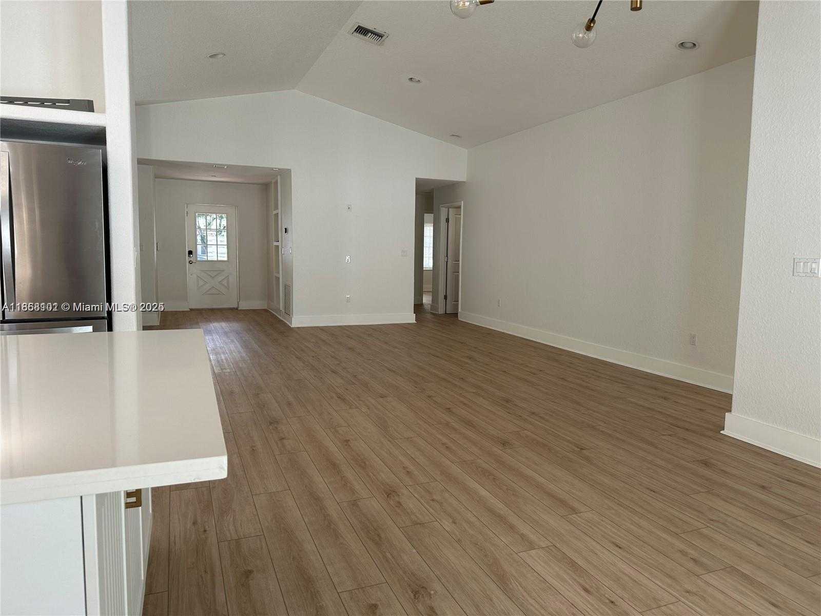 Small Image of 14609 SOUTH WEST 143RD CT, Miami Number 11