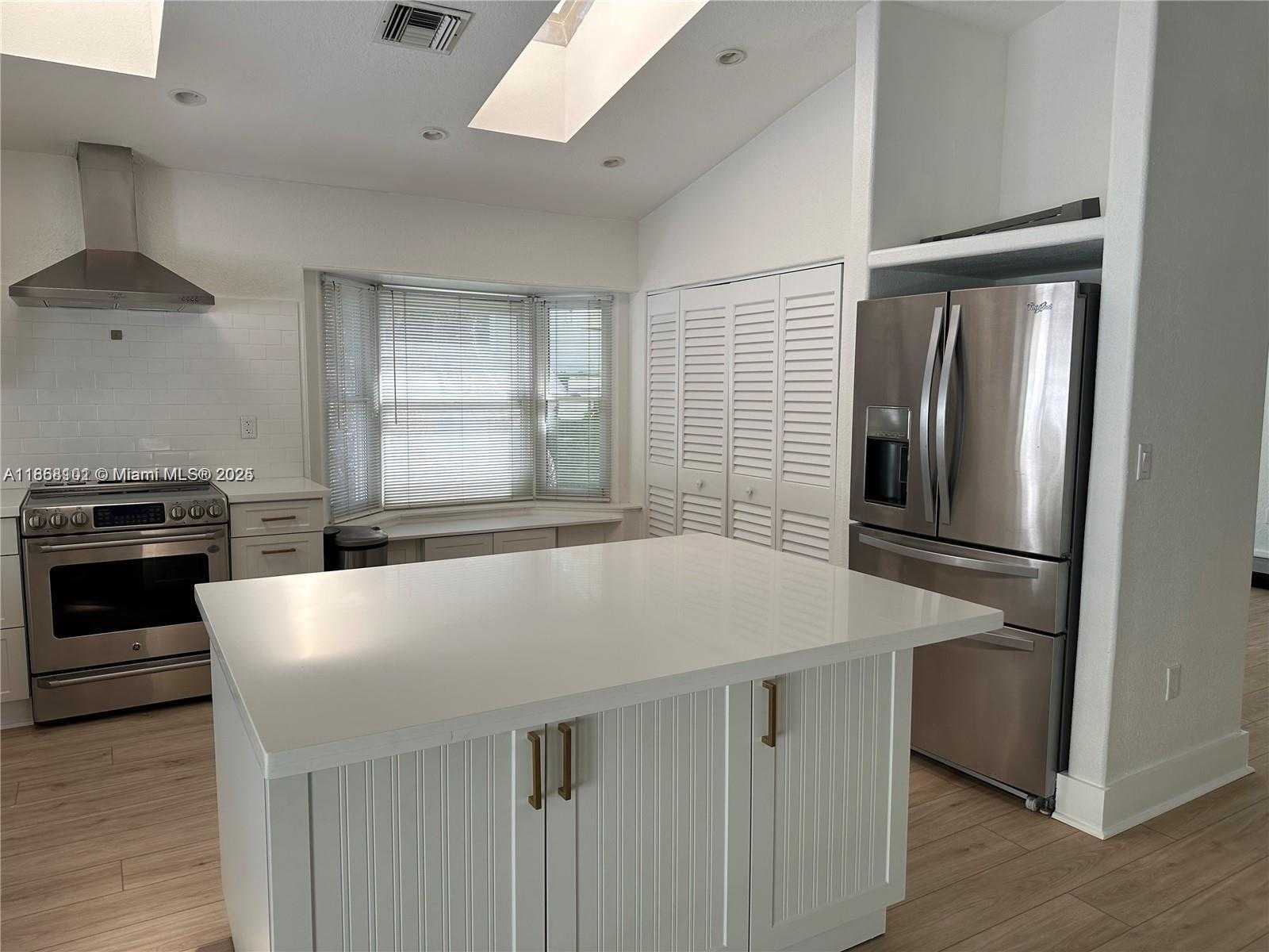 Small Image of 14609 SOUTH WEST 143RD CT, Miami Number 9