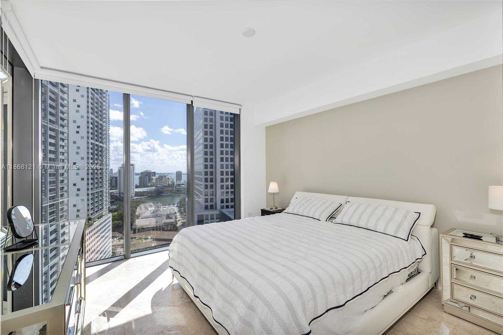 Small Image of 68 SOUTH EAST 6TH ST #1611, Miami Number 10