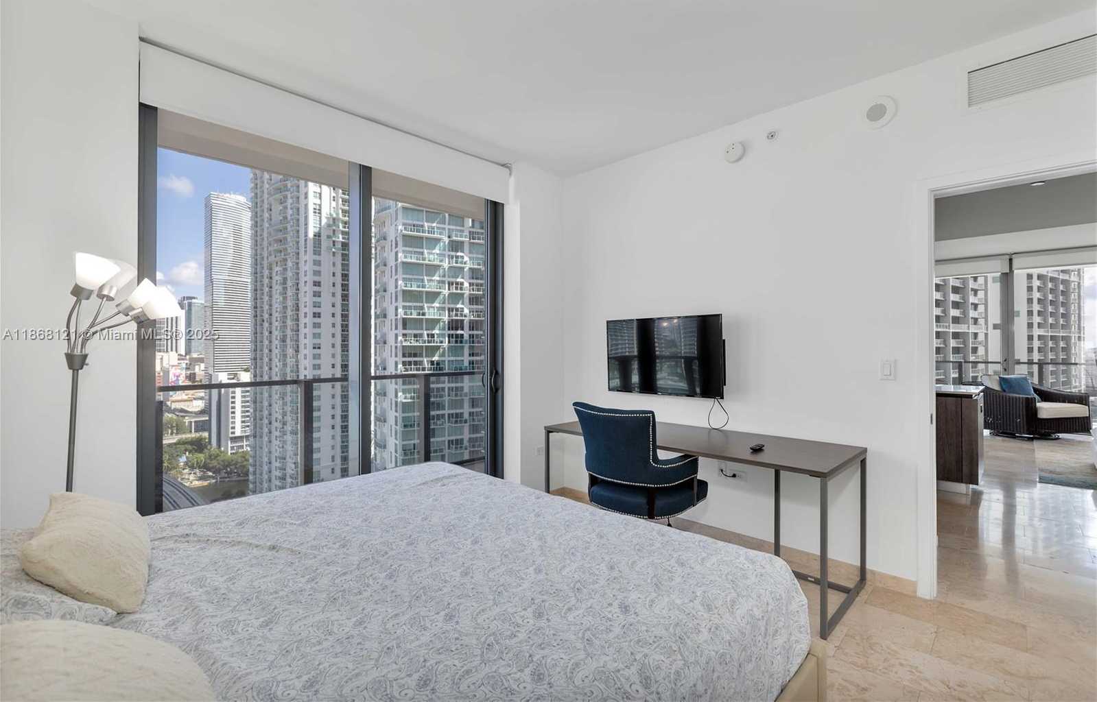 Small Image of 68 SOUTH EAST 6TH ST #1611, Miami Number 12