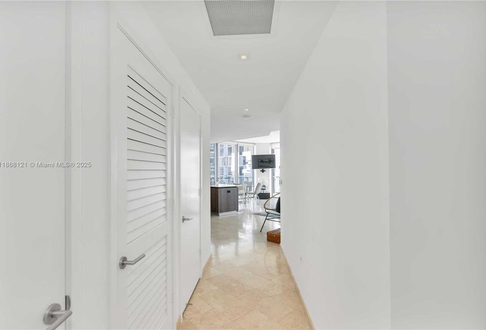 Small Image of 68 SOUTH EAST 6TH ST #1611, Miami Number 14