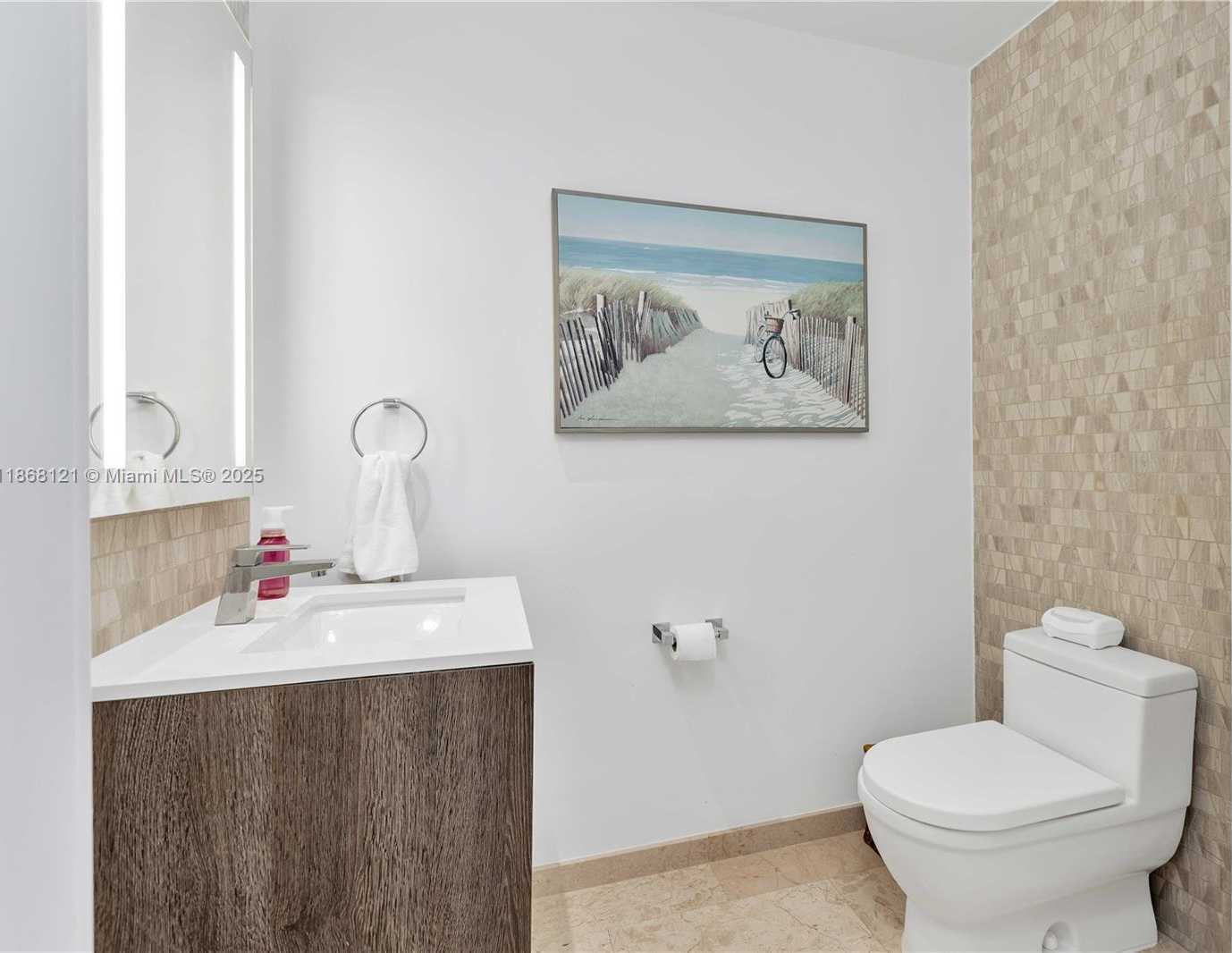 Small Image of 68 SOUTH EAST 6TH ST #1611, Miami Number 20