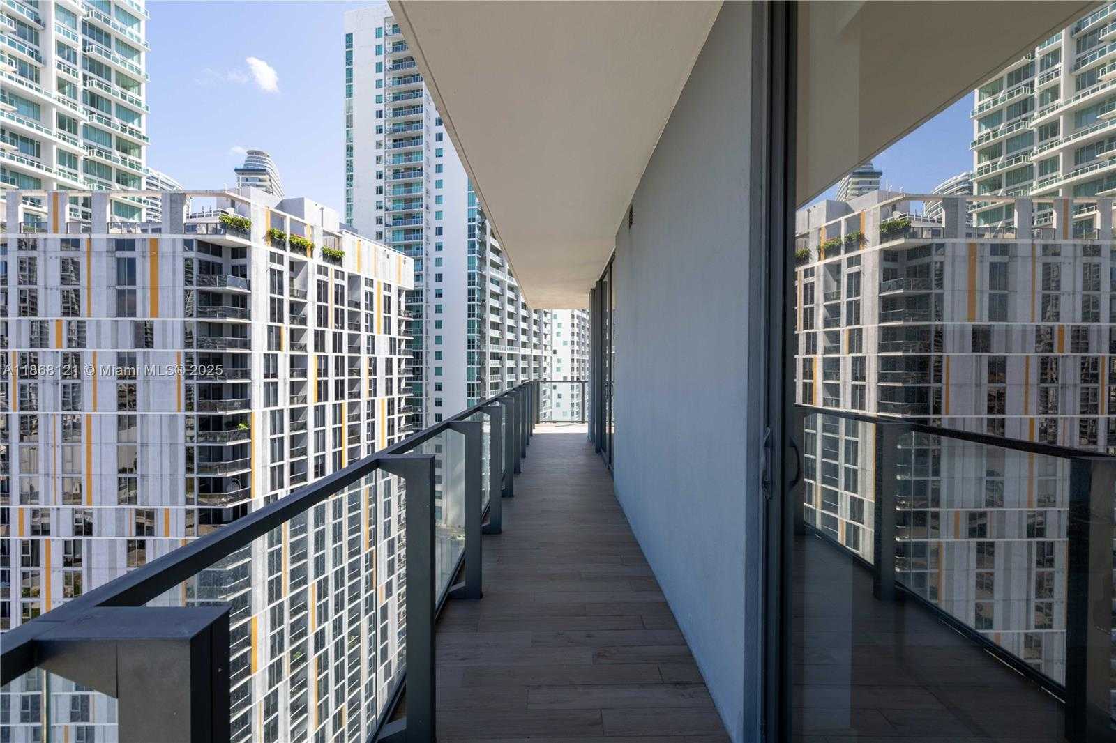 Small Image of 68 SOUTH EAST 6TH ST #1611, Miami Number 32