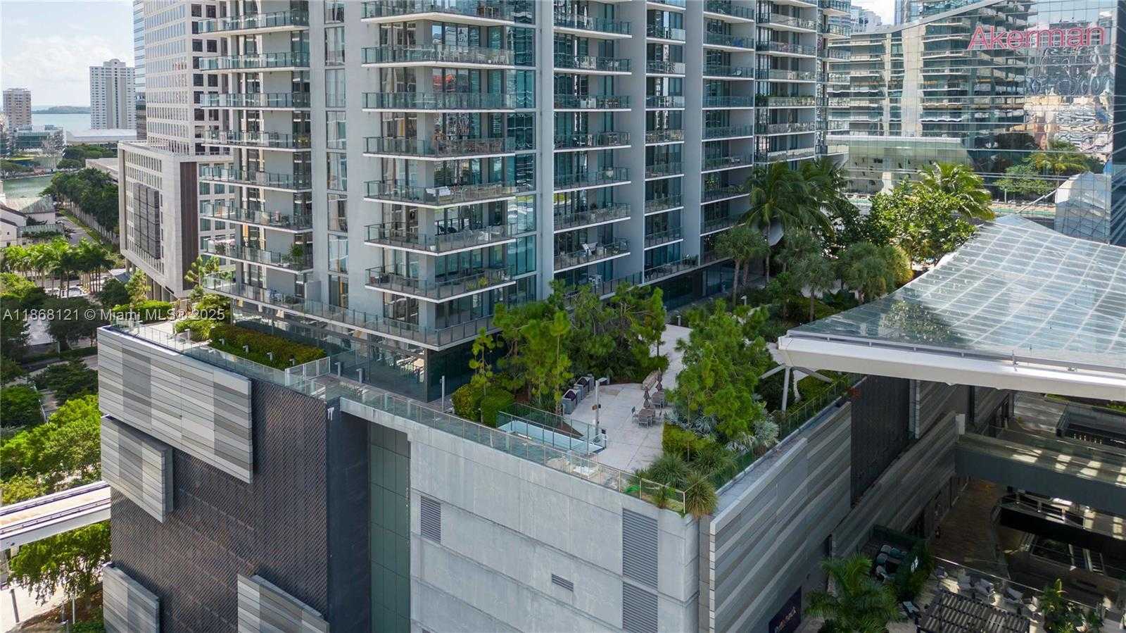 Small Image of 68 SOUTH EAST 6TH ST #1611, Miami Number 37