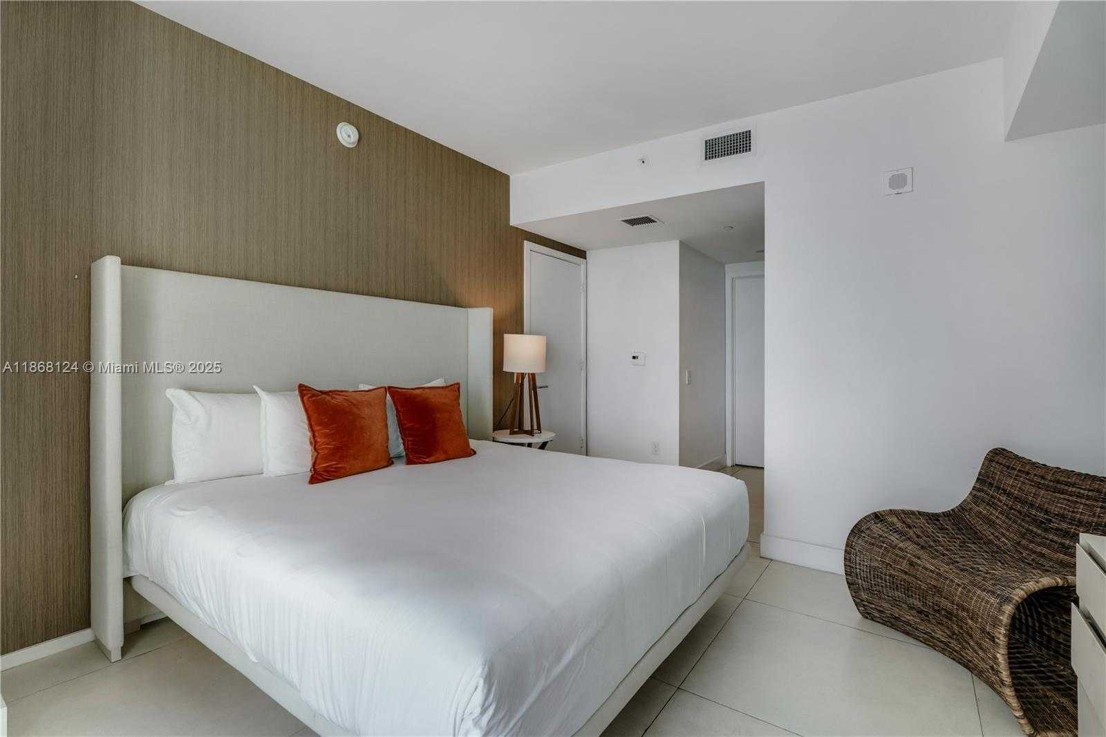 Small Image of 4111 SOUTH OCEAN DR #1405, Hollywood Number 13