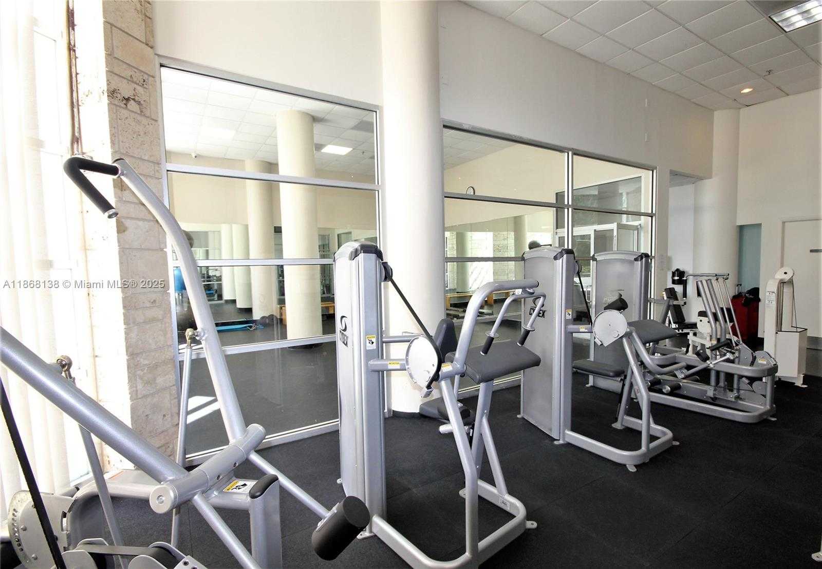 Small Image of 5151 COLLINS AVE #422, Miami Beach Number 41