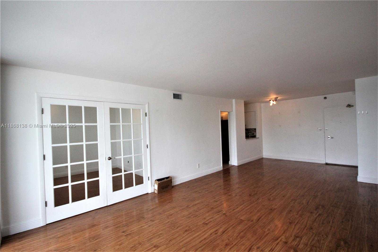 Small Image of 5151 COLLINS AVE #422, Miami Beach Number 7